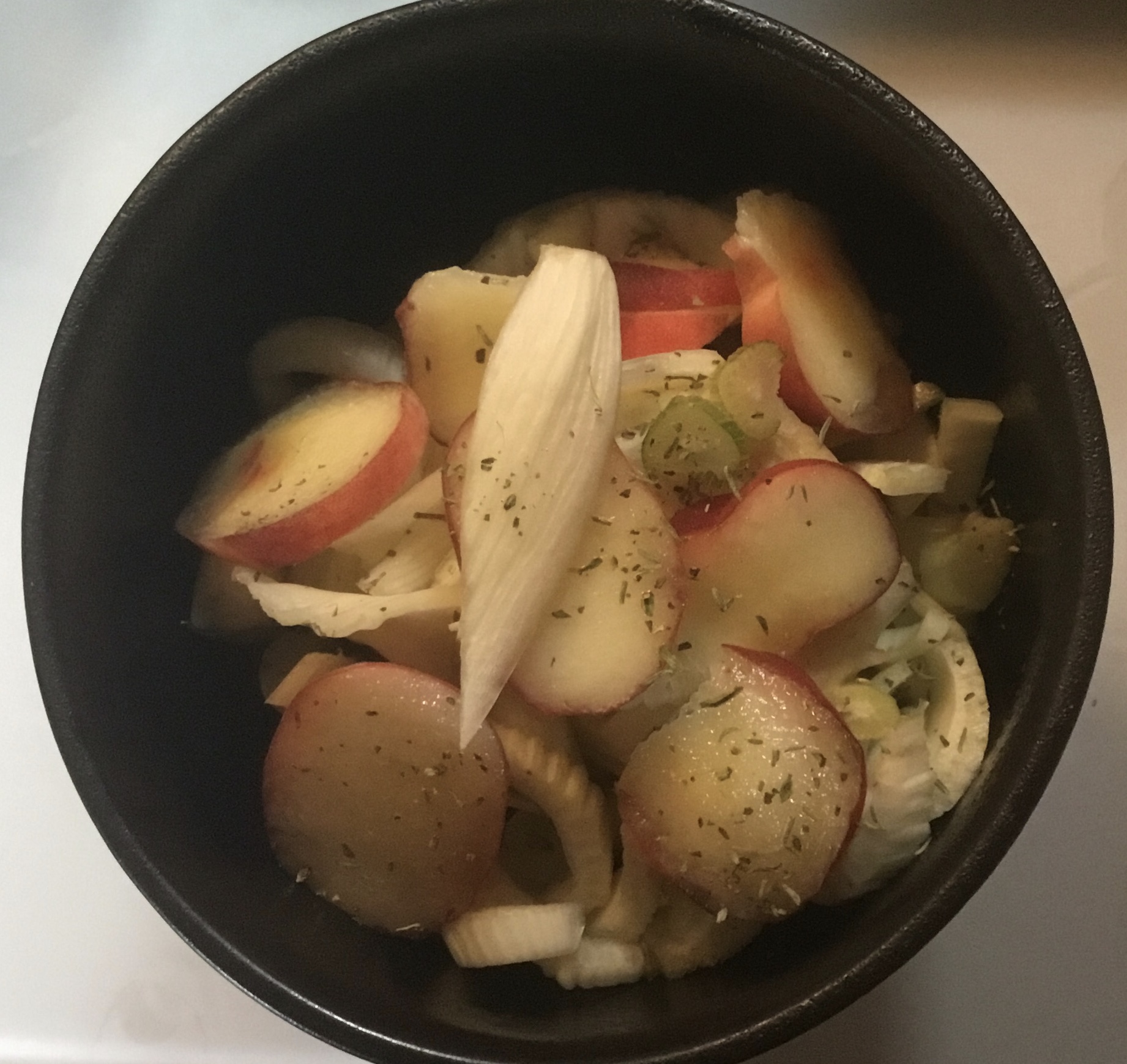 Protégé : Tartare de légumes – Aubergine, Carotte, Racine rouge & échalotes / petits oignons 
